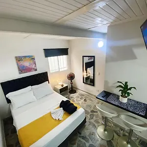 Apartment Vip Apartasuites Rosales, Medellin