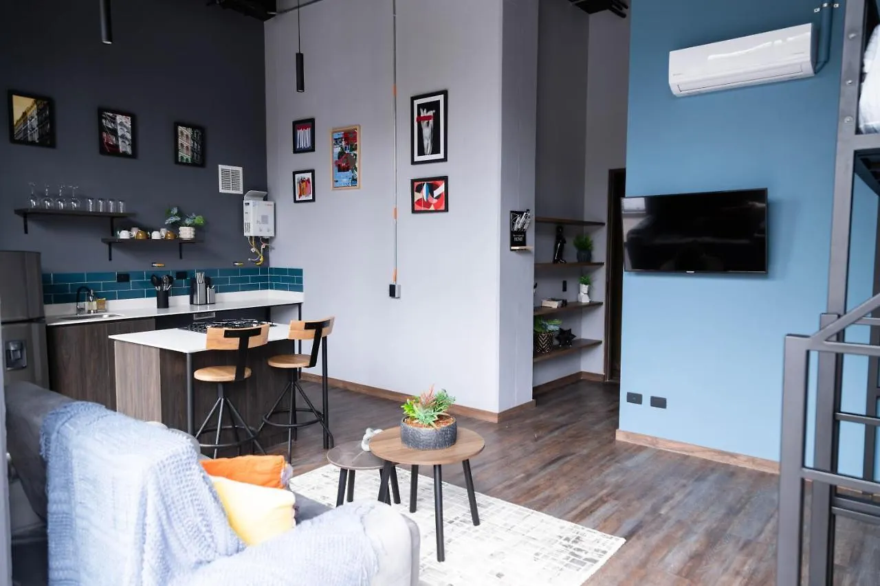 ****  Royal Living Poblado Aparthotel Medellín Colombia